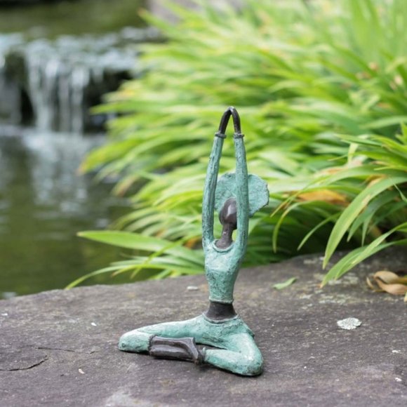 Ten Thousand Villages Square Triple Frame - Picture 9 of 9